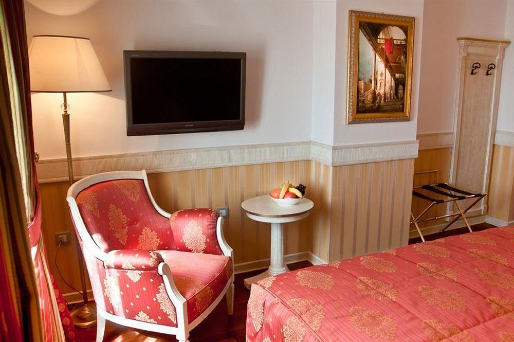 Hotel Beyfin Kaloşvar Dış mekan fotoğraf